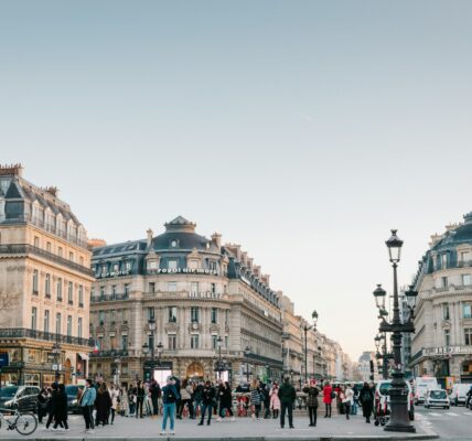 How to Explore Paris Like a Local on Your First Visit