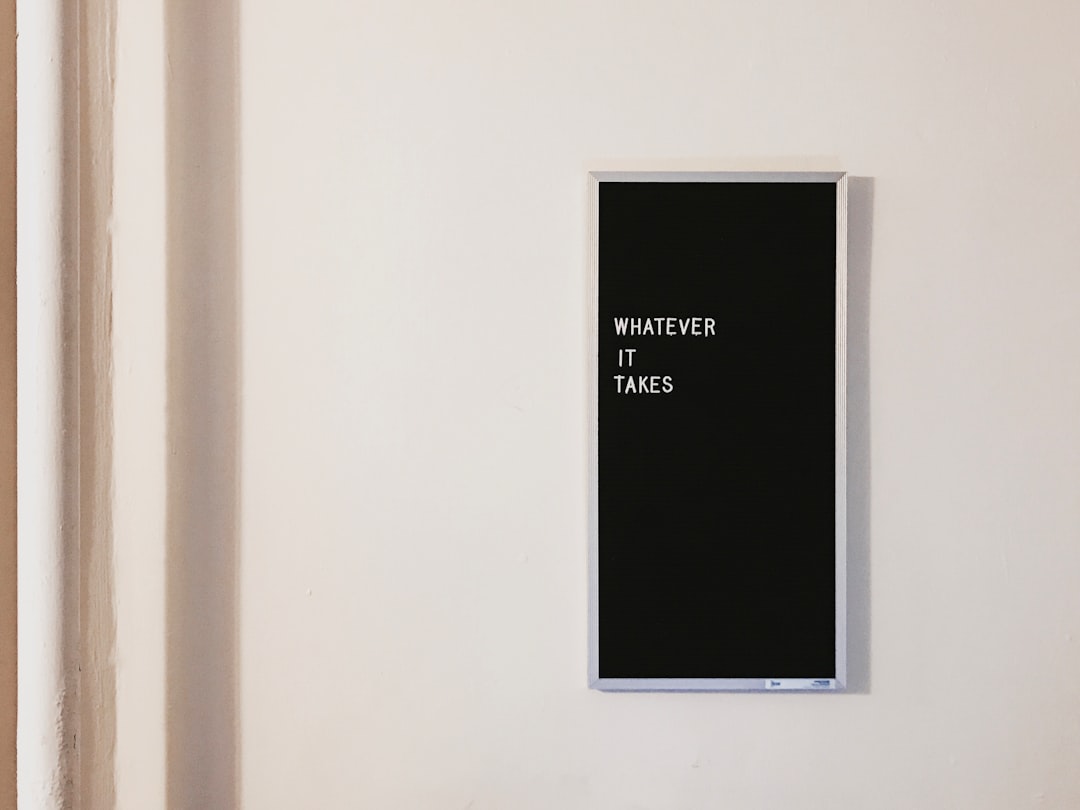 Photo Estate sale sign